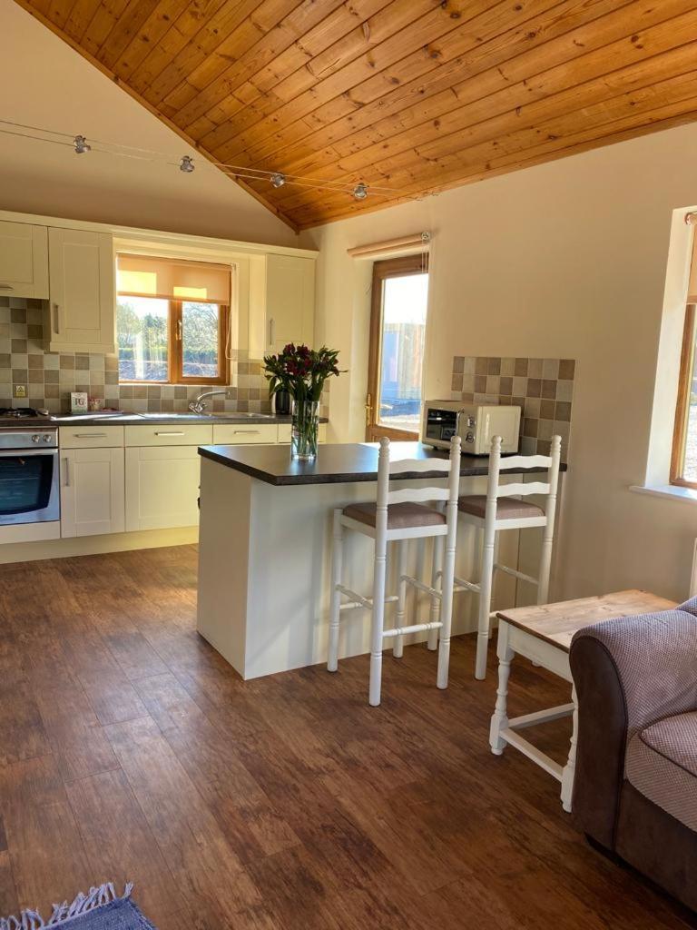 Mill Stream Retreat Villa Legbourne Bagian luar foto