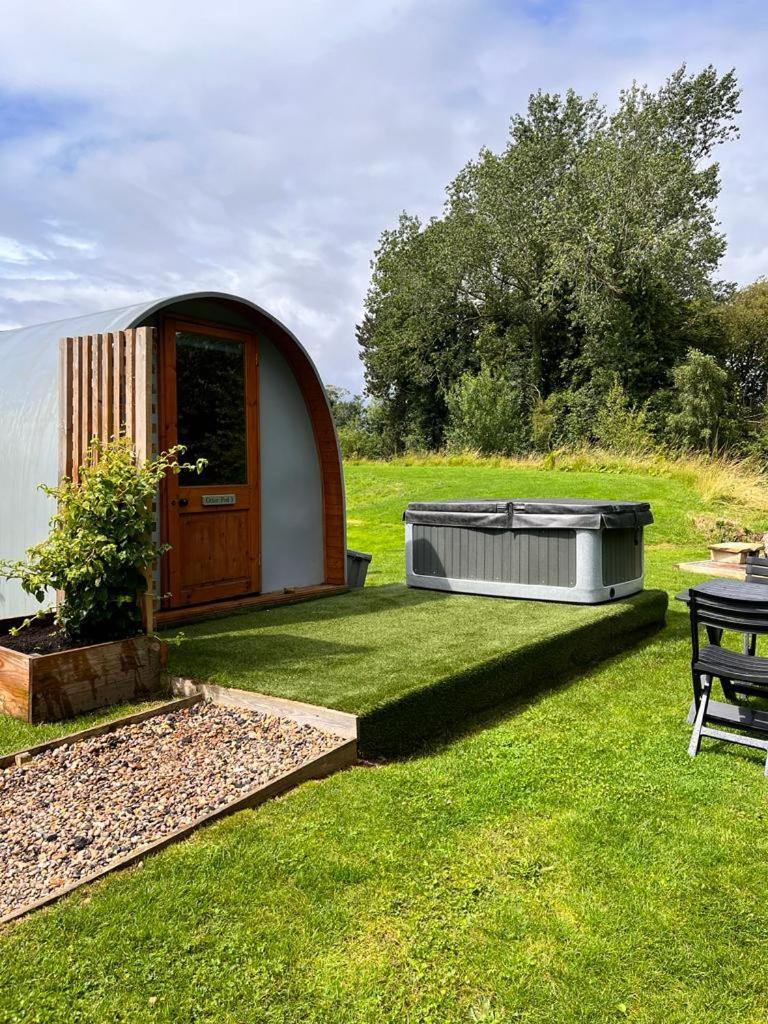 Mill Stream Retreat Villa Legbourne Bagian luar foto