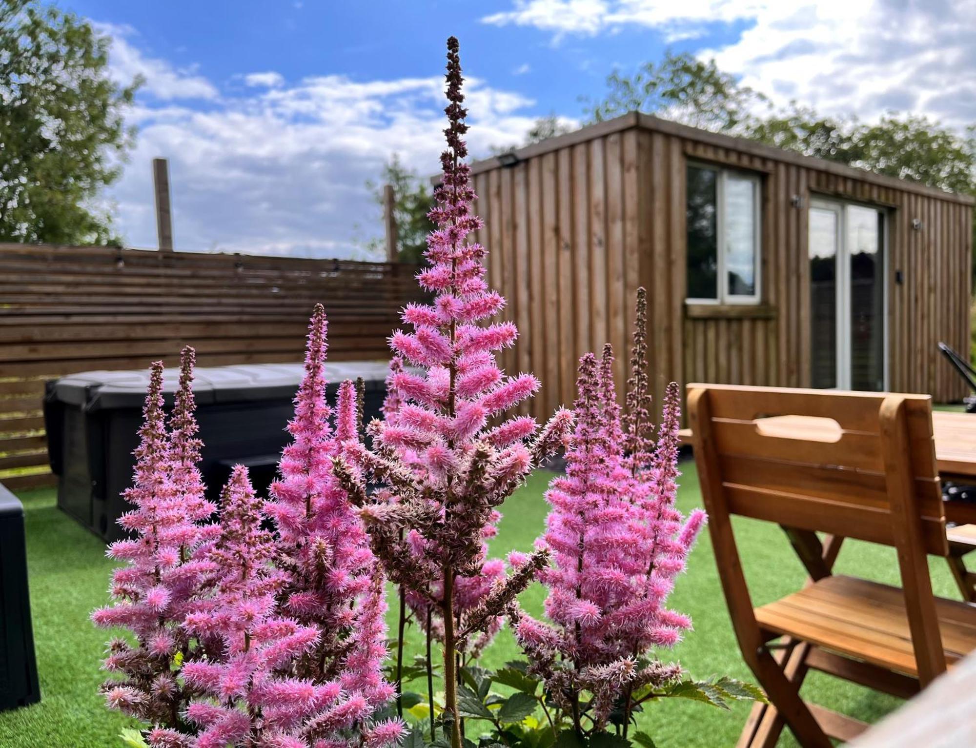 Mill Stream Retreat Villa Legbourne Bagian luar foto